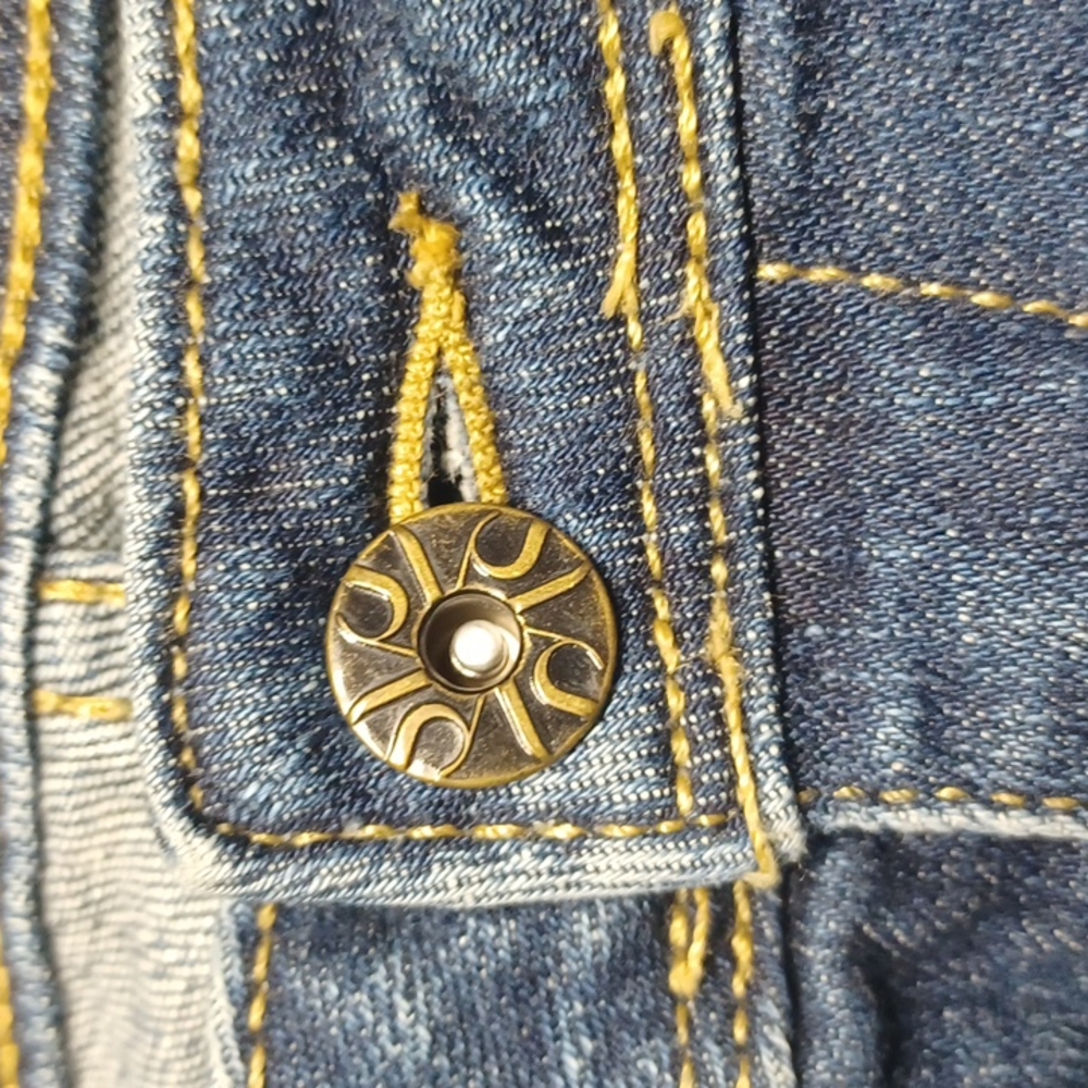 Jeans - Picture 11 of 13